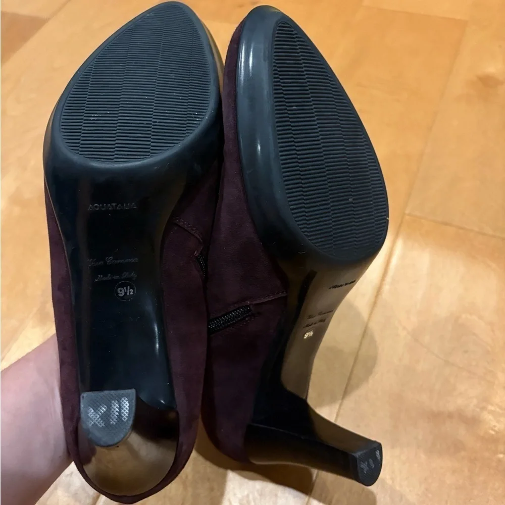 Aquatalia Italy heeled suede booties boots shoes croc embossed sz 9.5 burgundy
